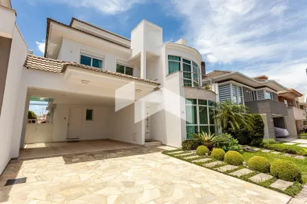 Casa de Condomínio com 3 Quartos para alugar, 300m² no Uberaba, Curitiba