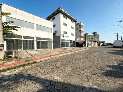 Sala Comercial para alugar, 220m² no Jardim Atlântico, Florianópolis