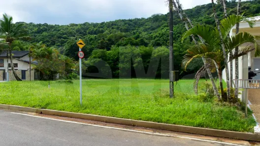 Lote/Terreno à venda, 1270m² no Balneario Praia do Perequê, Guarujá