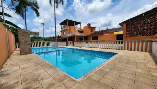 Fazenda/Sítio com 6 Quartos à venda, 600m² no Água Azul, Guarulhos
