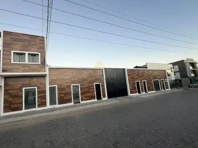 Galpão/Depósito/Armazém para alugar, 650m² no Costeira, Paranaguá