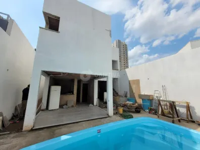 Casa com 3 Quartos à venda, 214m² no Martins, Uberlândia