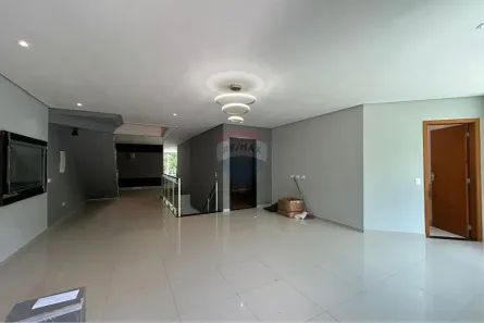 Sobrado com 4 Quartos para alugar, 300m² no Parque Residencial Itapeti, Mogi das Cruzes