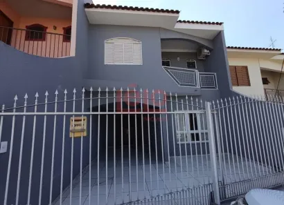 Sobrado com 3 Quartos à venda, 132m² no Vila Morangueira, Maringá