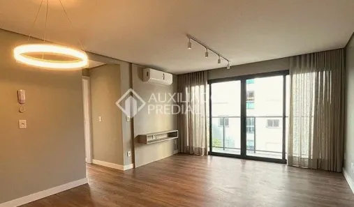 Apartamento com 2 Quartos para alugar, 87m² no Areias, Camboriú