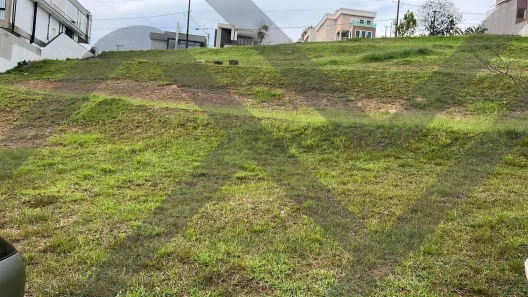 Lote/Terreno à venda, 384m² no Itaqui, Itapevi