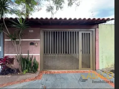 Casa com 2 Quartos à venda, 104m² no Azulville I, São Carlos