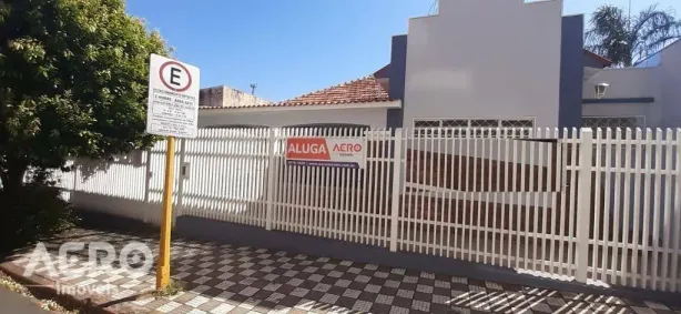 Casa com 3 Quartos para alugar, 200m² no Centro, Bauru