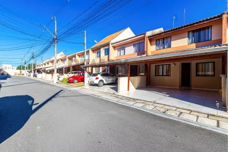 Sobrado com 3 Quartos para alugar, 74m² no Alto Boqueirão, Curitiba