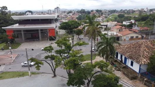Lote/Terreno à venda, 470m² no Centro, Betim