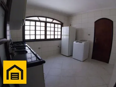 Sobrado com 3 Quartos à venda, 238m² no Vila Bocaina, Mauá