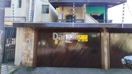 Casa com 6 Quartos para alugar, 200m² no Jardim Eulália, Taubaté