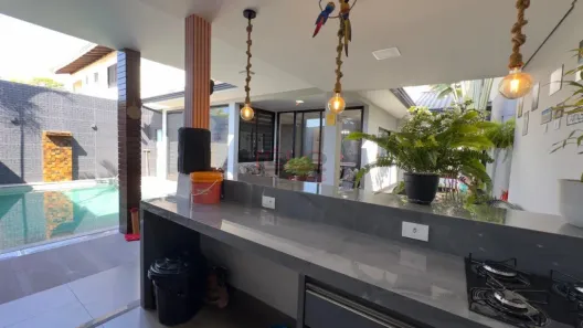 Sobrado com 4 Quartos à venda, 302m² no Jardim Lucianópolis, Maringá