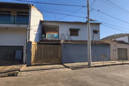 Casa com 3 Quartos à venda, 273m² no Conjunto Habitacional Bernardo Valadares Vasconcelos, Sete Lagoas