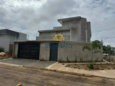 Casa com 4 Quartos à venda, 237m² no Plano Diretor Sul, Palmas