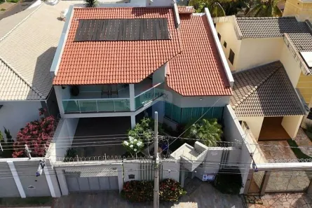 Sobrado com 4 Quartos para alugar, 388m² no Morada da Colina, Uberlândia