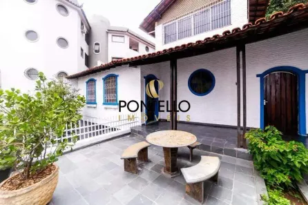 Casa com 5 Quartos à venda, 379m² no São Lucas, Belo Horizonte