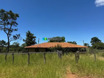 Fazenda/Sítio com 1 Quarto à venda, 208m² no Centro, Curvelo