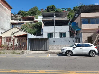 Casa com 3 Quartos à venda, 250m² no Cerâmica, Juiz de Fora