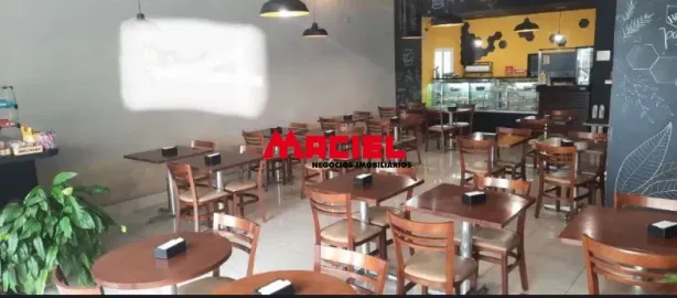 Prédio Comercial à venda, 450m² no Vila Industrial, São José dos Campos