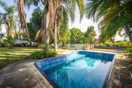 Casa de Condomínio com 4 Quartos à venda, 500m² no Granja Viana, Cotia