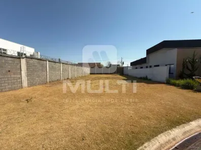 Lote/Terreno com 1 Quarto à venda, 406m² no Novo Mundo, Uberlândia