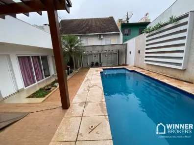 Casa de Condomínio com 5 Quartos para alugar, 432m² no Zona 08, Maringá