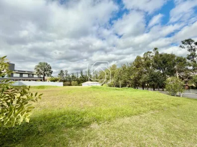 Lote/Terreno à venda, 1721m² no Parque Village Castelo, Itu