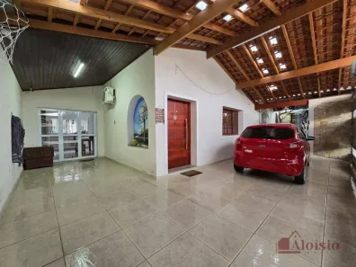 Casa com 3 Quartos à venda, 190m² no Vila Santa Isabel, Taubaté