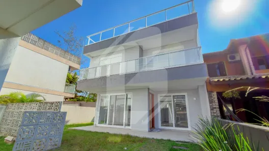 Sobrado com 3 Quartos à venda, 161m² no Morrinhos, Garopaba