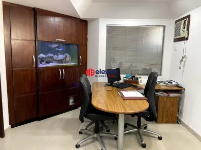 Sala Comercial à venda, 100m² no Centro, Santos