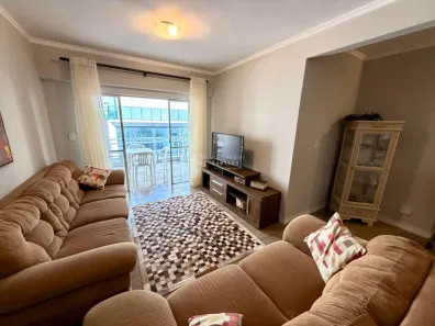 Apartamento com 3 Quartos para alugar, 120m² no Centro, Balneário Camboriú