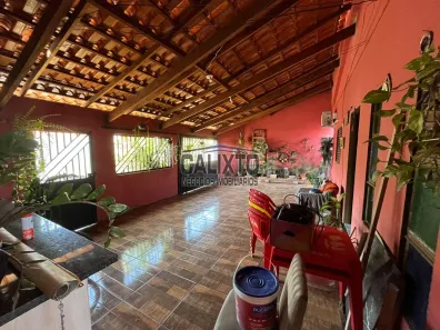Casa com 3 Quartos à venda, 209m² no Jardim Canaã, Uberlândia