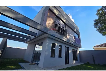 Sobrado com 3 Quartos à venda, 96m² no São Braz, Curitiba