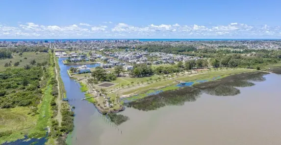 Lote/Terreno à venda, 450m² no , Capão da Canoa
