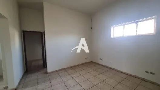 Casa com 3 Quartos para alugar, 70m² no Segismundo Pereira, Uberlândia