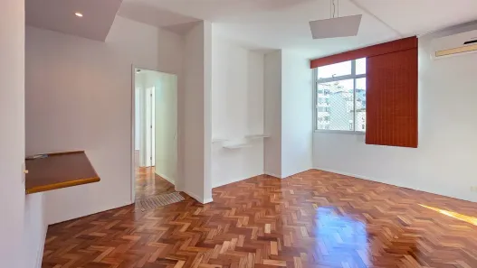 Apartamento com 2 Quartos para alugar, 75m² no Copacabana, Rio de Janeiro