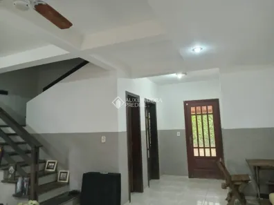 Casa com 2 Quartos à venda, 185m² no Guarujá, Porto Alegre