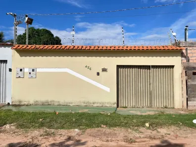 Casa com 3 Quartos à venda, 200m² no Santarenzinho, Santarém