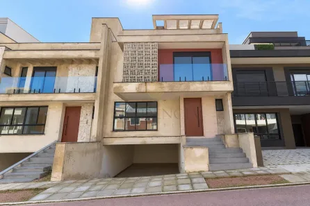 Casa com 3 Quartos à venda, 246m² no Alto Boqueirão, Curitiba