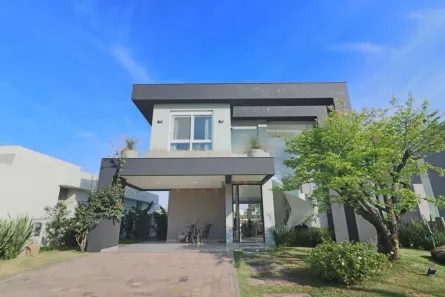 Sobrado com 4 Quartos à venda, 250m² no , Xangri-Lá