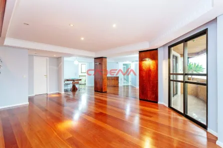 Apartamento com 2 Quartos para alugar, 179m² no Água Verde, Curitiba