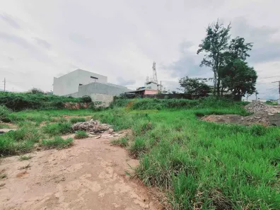 Lote/Terreno à venda, 270m² no Geraldo Pereira, Divinópolis