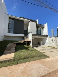 Casa com 3 Quartos à venda, 230m² no Jardim Amália, Volta Redonda