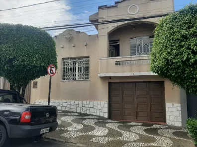 Casa com 4 Quartos à venda, 220m² no Centro, Ponta Grossa