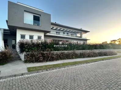 Casa de Condomínio com 4 Quartos à venda, 360m² no São José, Santa Maria