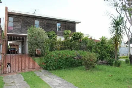Casa com 4 Quartos à venda, 535m² no Guabirotuba, Curitiba