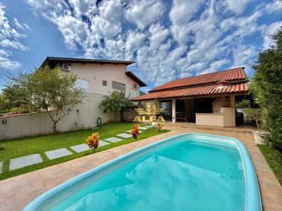 Casa de Condomínio com 3 Quartos à venda, 230m² no Balneário Praia do Pernambuco, Guarujá
