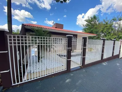 Sobrado com 3 Quartos à venda, 220m² no Jardim Atlanta, Maringá
