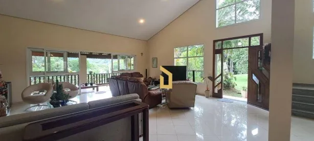 Sobrado com 4 Quartos à venda, 350m² no Roseira, Mairiporã